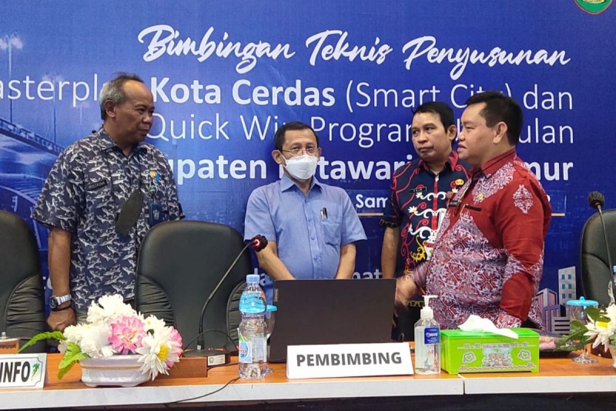 Bupati Kotim perintahkan seluruh perangkat daerah sukseskan Smart City