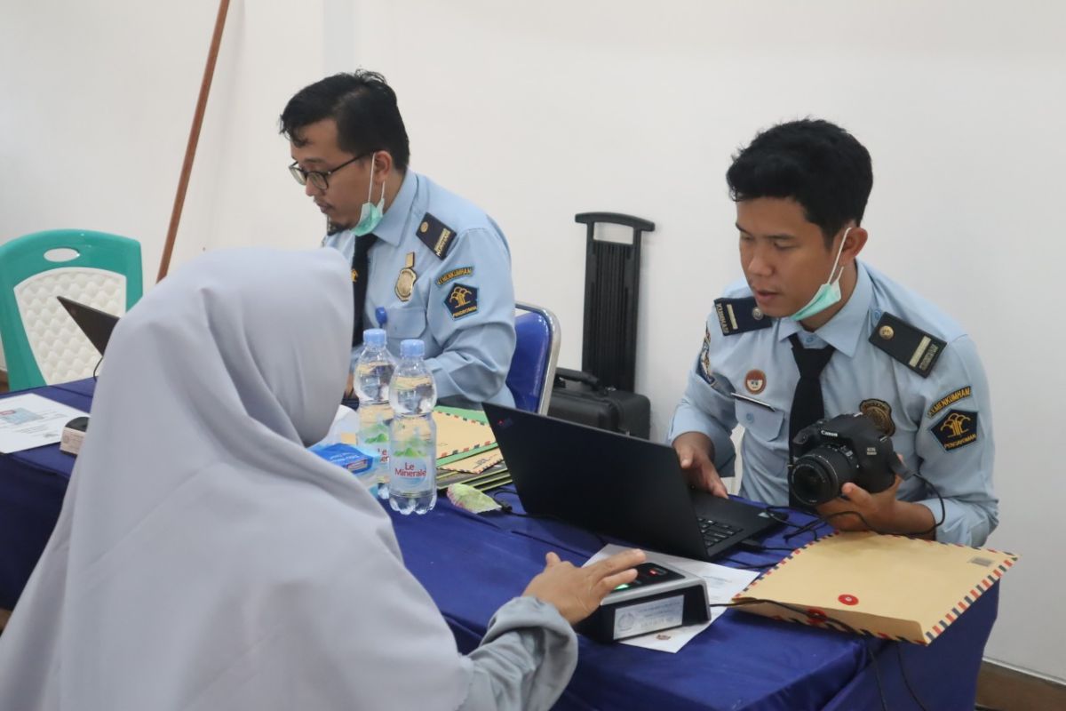 Pemohon paspor kian melonjak, ini yang dilakukan Kemenkum HAM Riau