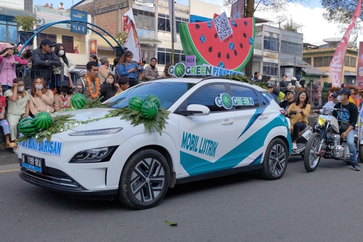 PLN UIW Sumut sukseskan festival buah di Karo
