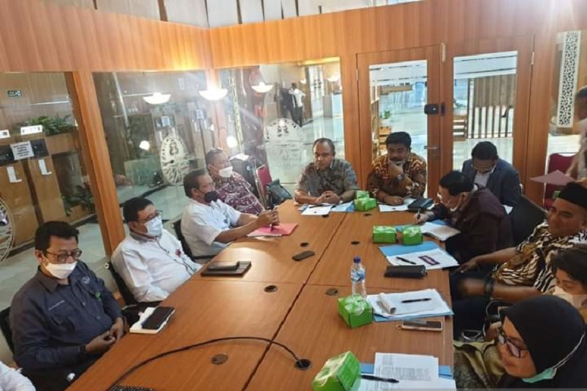 DPRD: Kementan bantu ratusan alat pertanian untuk petani Maluku