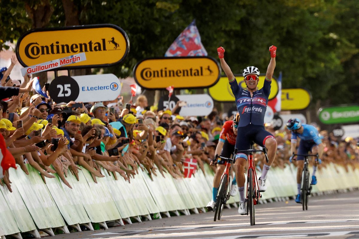 Tour de France - Mads Pedersen juarai etape 13 dari Le Bourg d'Oisans ke Saint-Etienne