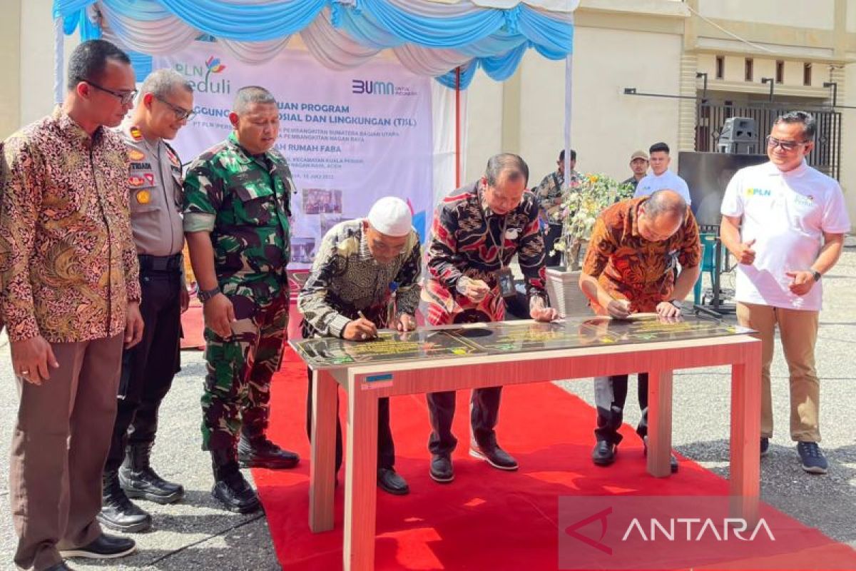 PLN bangun tiga rumah warga Nagan Raya berbahan baku FABA