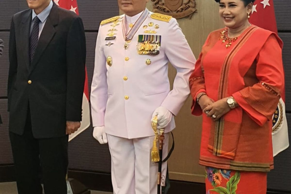 KASAL Laksamana TNI Yudo Margono dapat bintang jasa dari Singapura