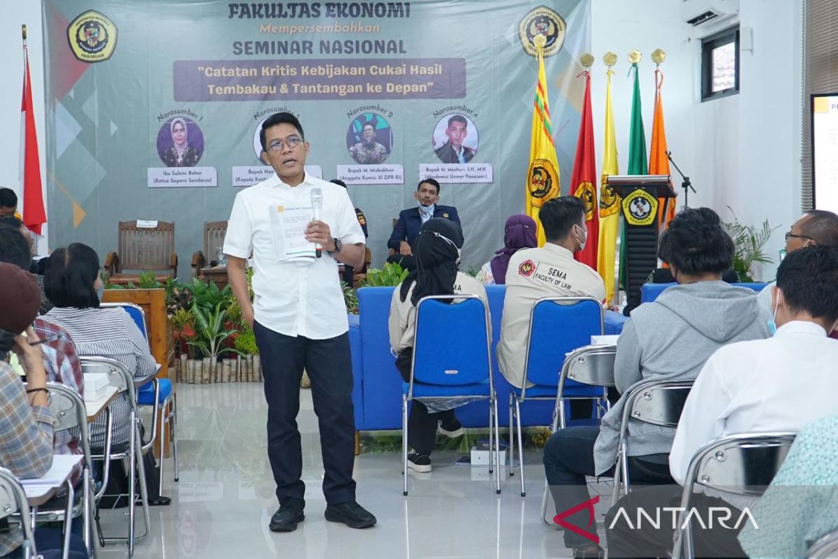 Anggota DPR ingatkan pemerintah objektif soal aturan IHT