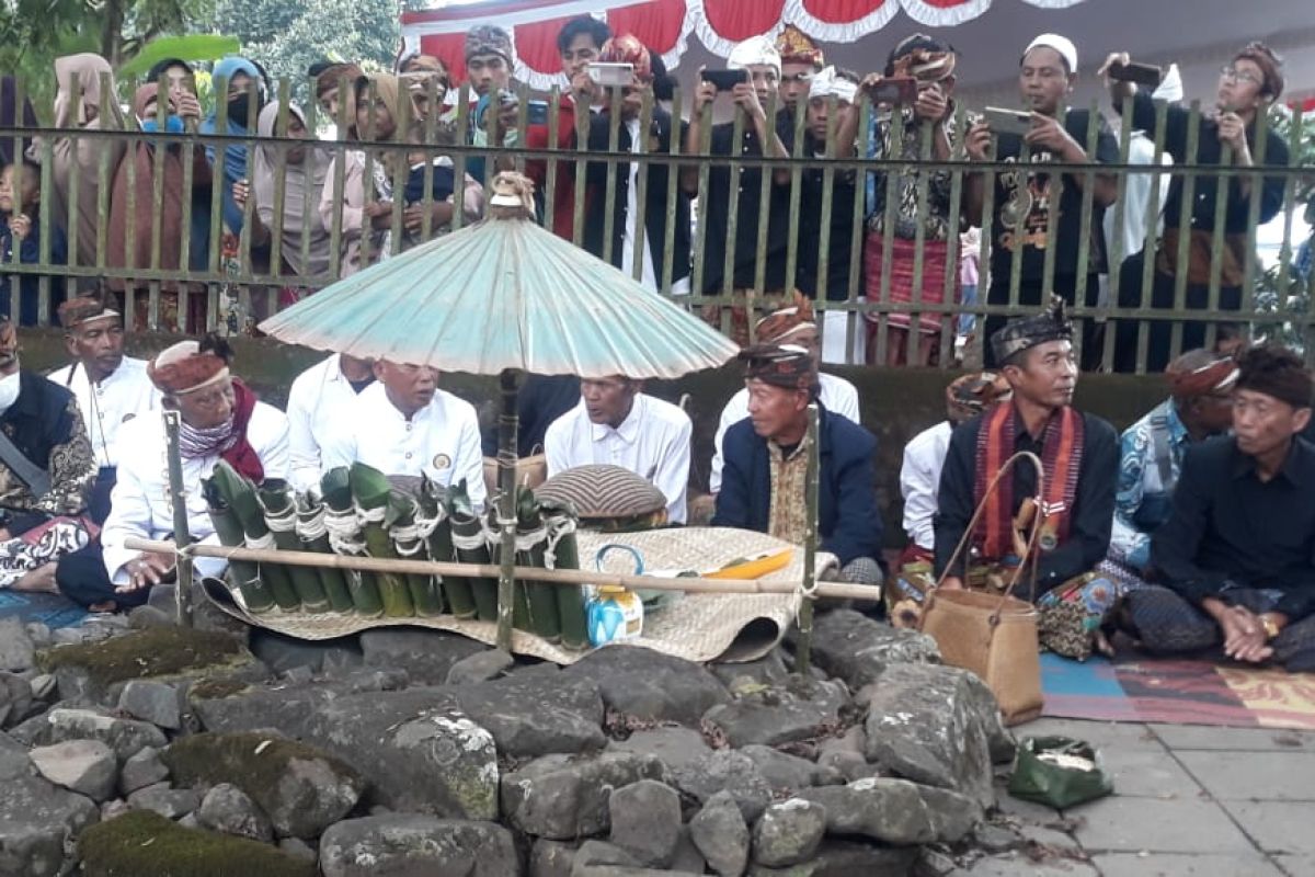 Nayu-ayu, ritual adat masyarakat Desa Sembalun