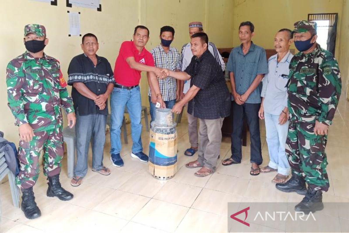 ISMI bantu puluhan mesin pompa air dorong produksi padi di Aceh Barat