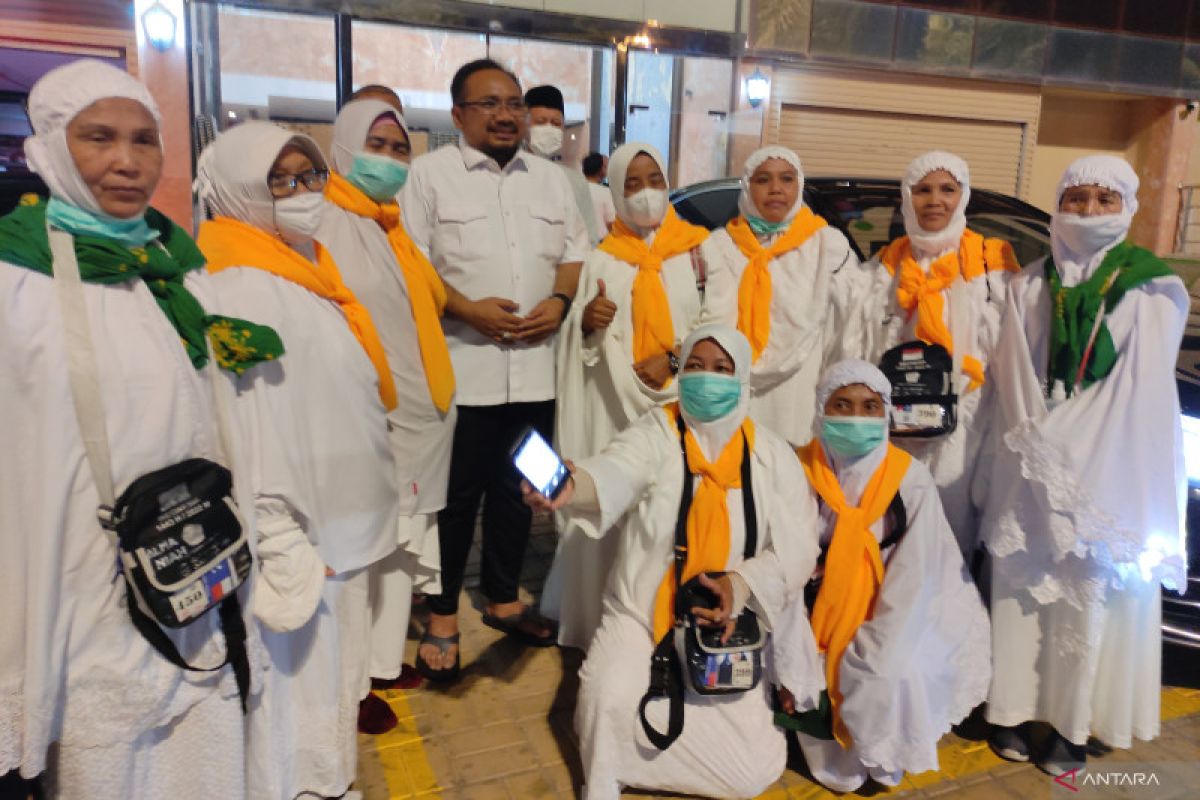 Minister commends Hajj officers serving the pilgrims