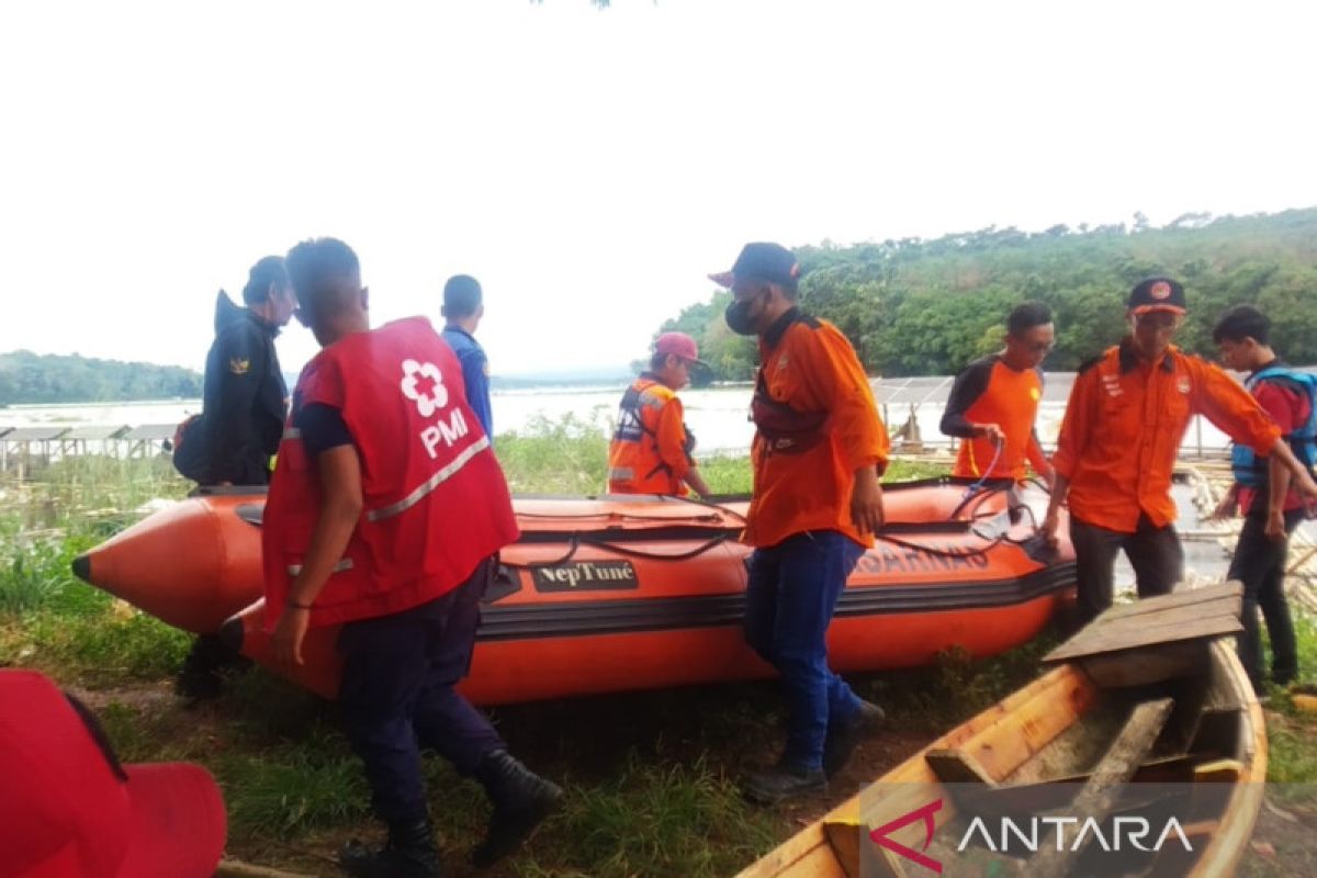 SAR gabungan masih cari korban terseret arus Sungai Cianjur