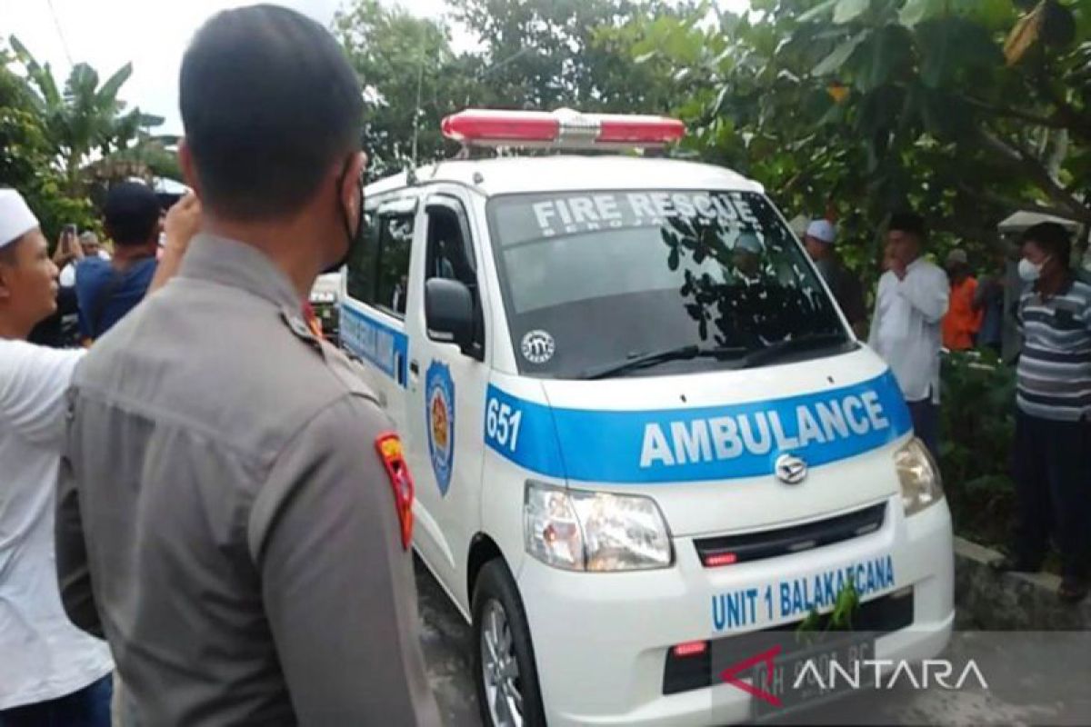 Mobil Kakanwil Kemenag Kaltim kecelakaan enam orang meninggal