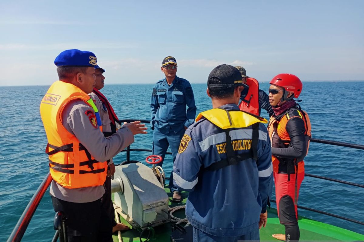 Tim SAR lanjutkan pencarian nakhoda perahu yang hilang di Probolinggo