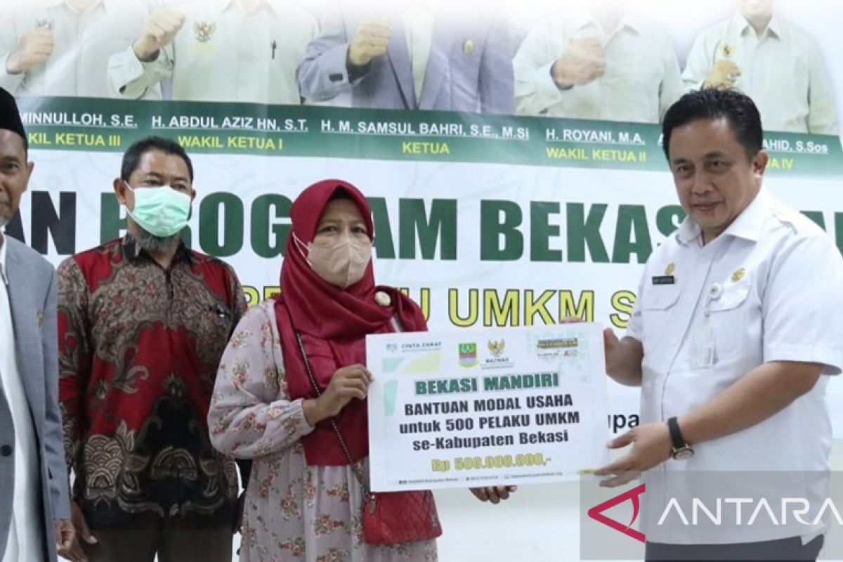 Baznas berikan bantuan modal 500 pelaku UMKM di Kabupaten Bekasi