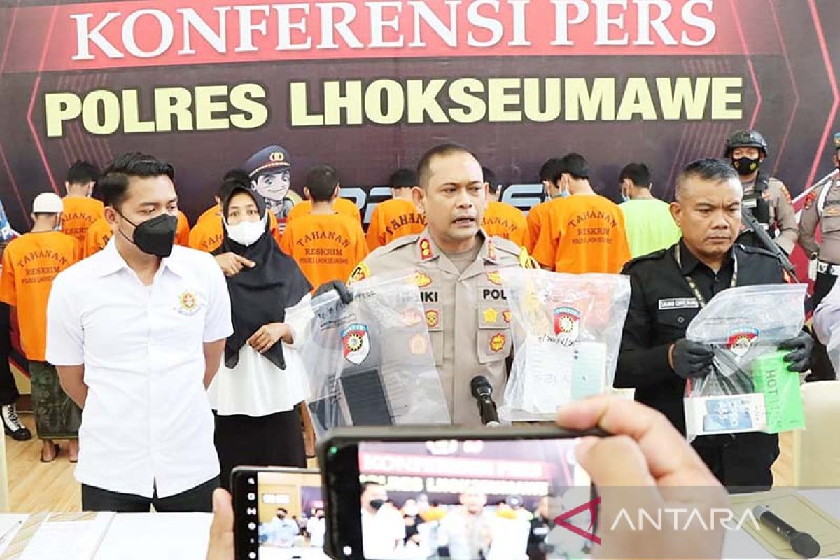 Polisi bekuk delapan pelaku pencurian dan enam penadah