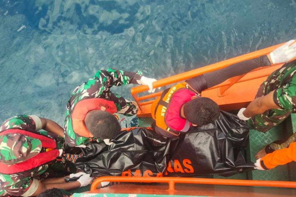Tim SAR temukan 4 jenazah korban tenggelam KM Cahaya Arafah