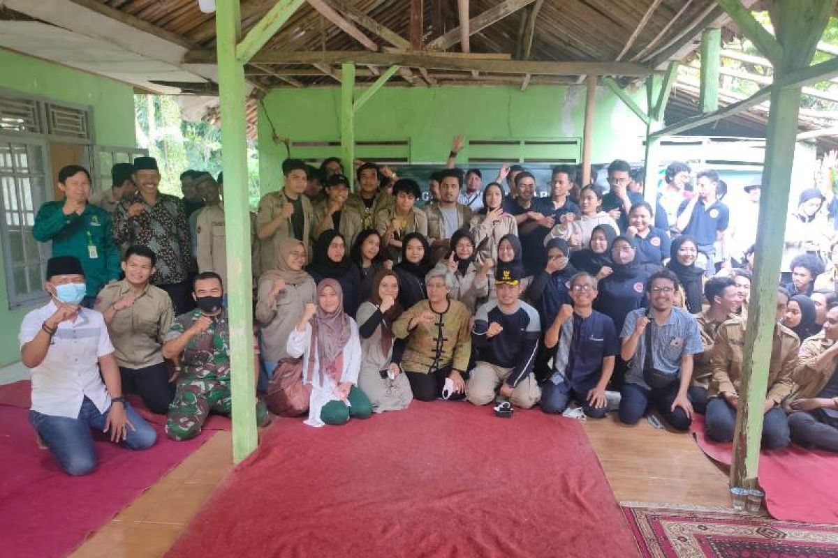 FTUP adakan pengabdian masyarakat di Desa Leuwijati Bogor