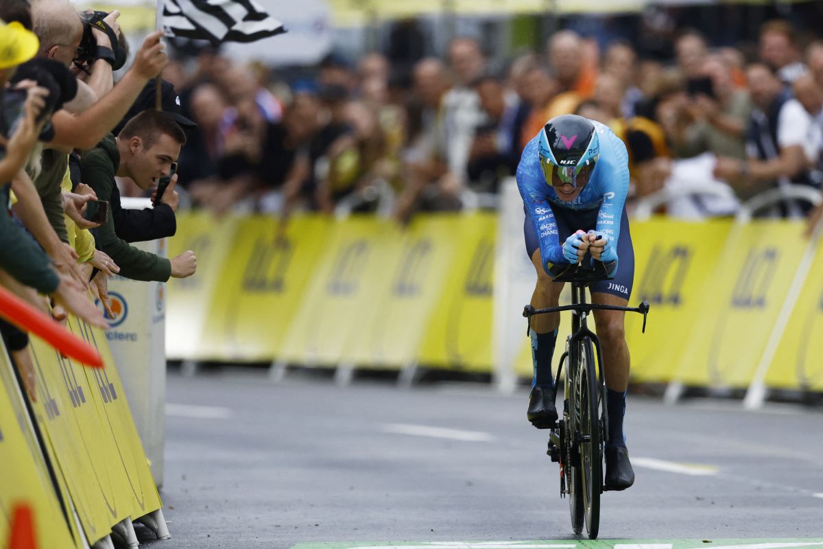 COVID hentikan laju Froome di Tour de France