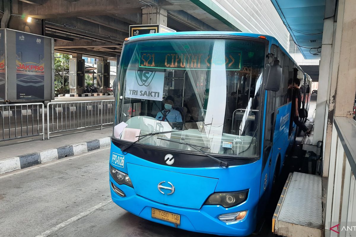 Penambahan jam operasional TransJakarta  disesuaikan kebutuhan penumpang
