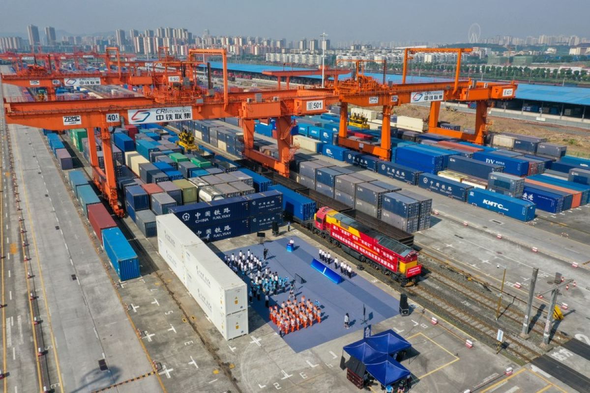 Perdagangan Chongqing China tumbuh 12,5 persen paruh pertama 2022