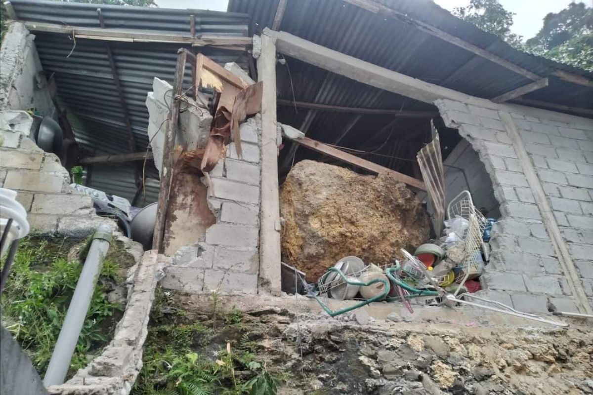 Floods, landslides damage 106 homes in Ambon