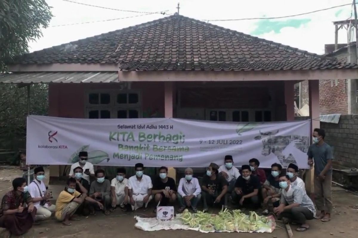 Kolaborasi KITA bagikan daging kurban ke pulau-pulau kecil di Lombok