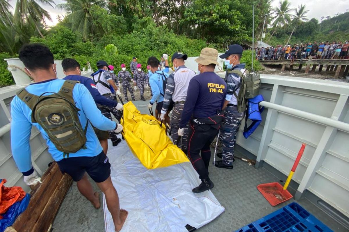 Guspurla Koarmada III cari korban kecelakaan di laut Halmahera