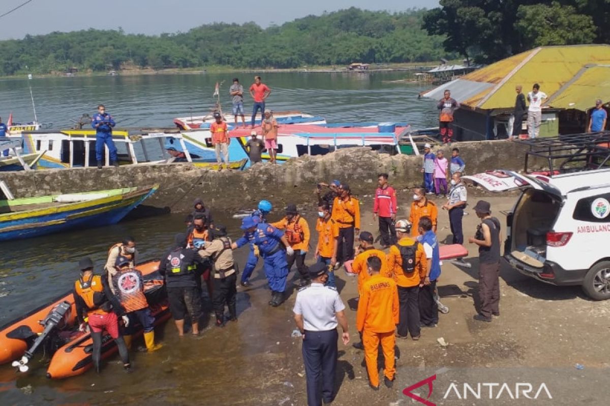 Hari ke-7, SAR gabungan temukan jasad korban terbawa arus di Cianjur