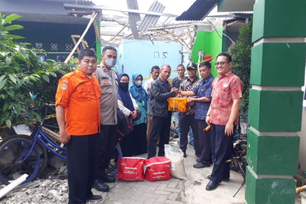Korban ledakan tabung gas di Kabupaten  Tangerang terima bantuan