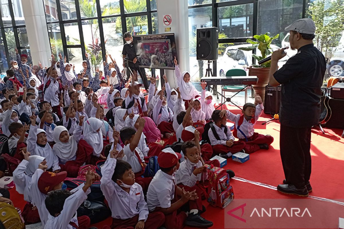 KAI Purwokerto gelar acara "Mendongeng Bersama 1.001 Anak"