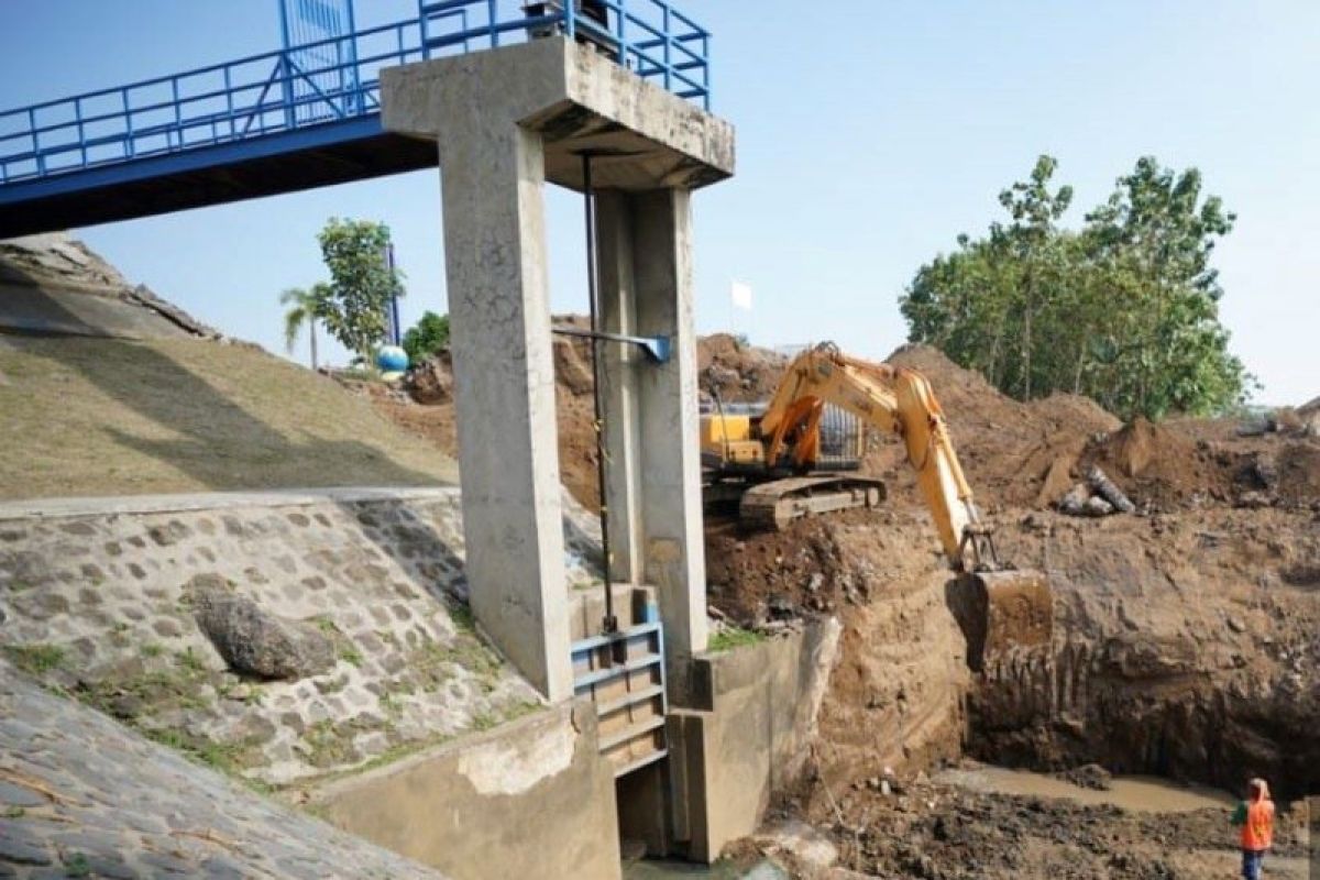 Dinas PUPR Kota Madiun bangun dua pintu air baru untuk cegah banjir