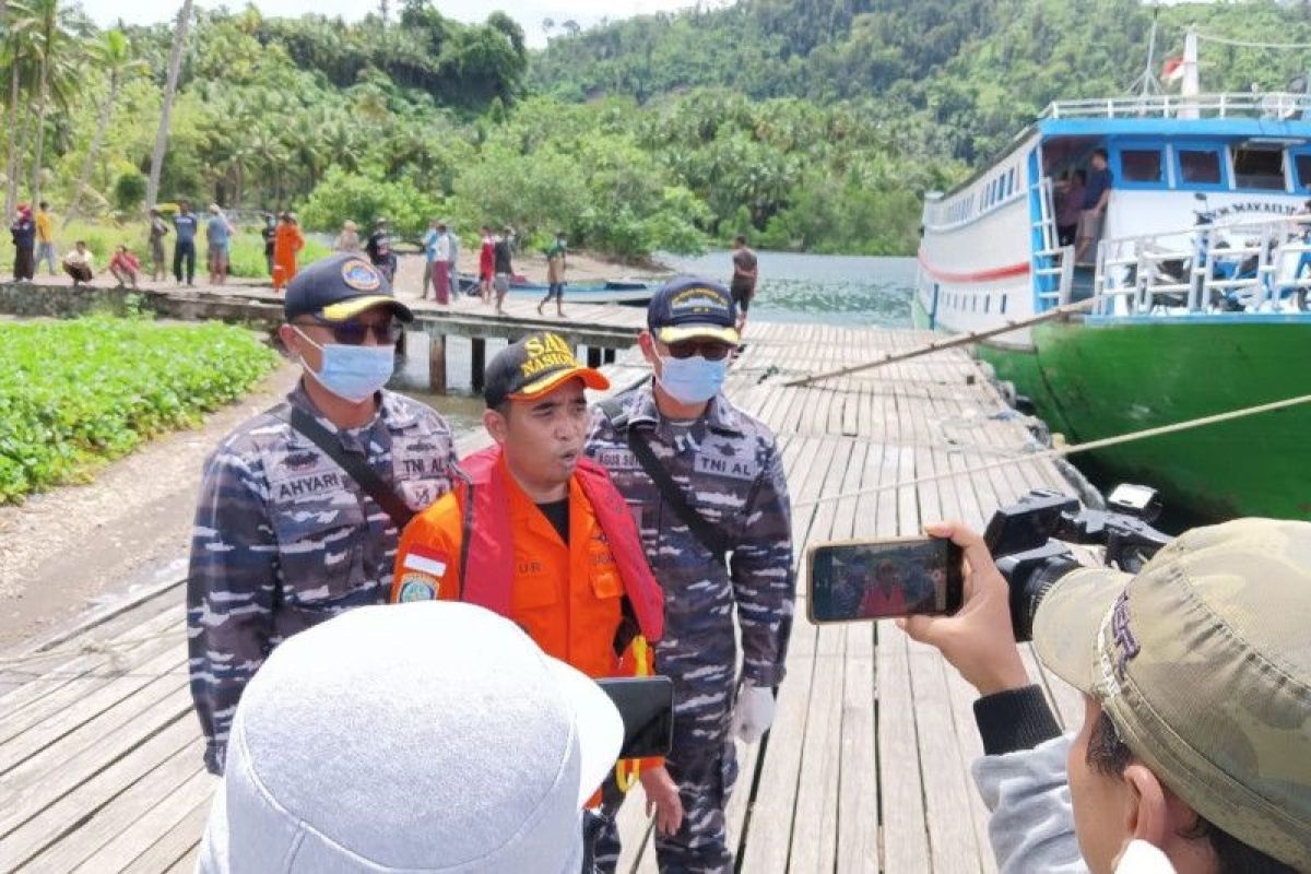 Tim SAR temukan lima orang korban KM Cahaya Arafah