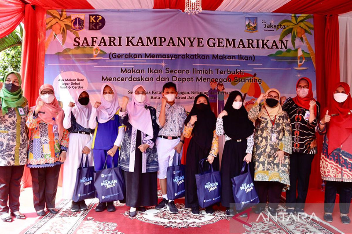 Sudin KPKP gelar kampanye makan ikan kepada ratusan pelajar SD
