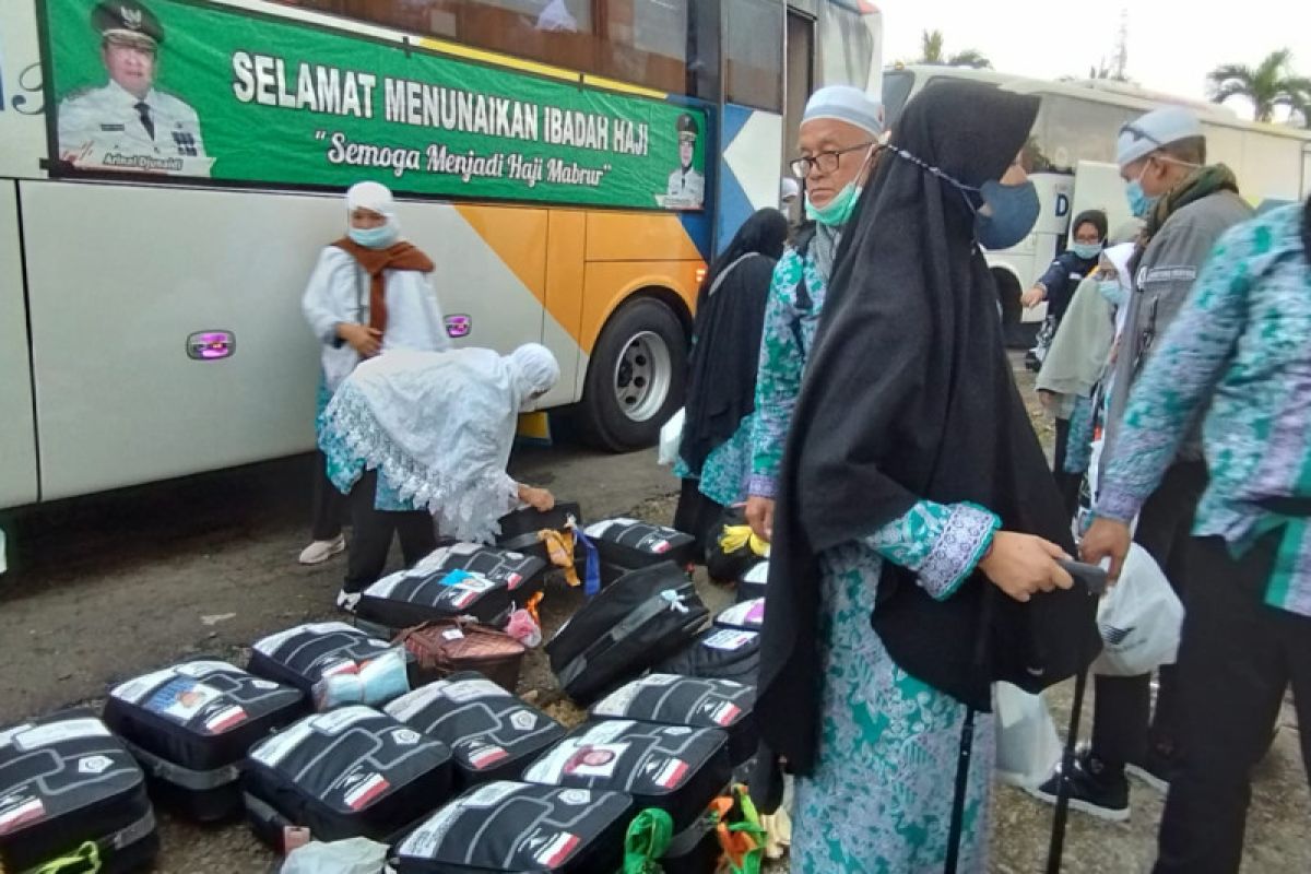 60 persen jamaah haji gelombang pertama kembali ke Tanah Air