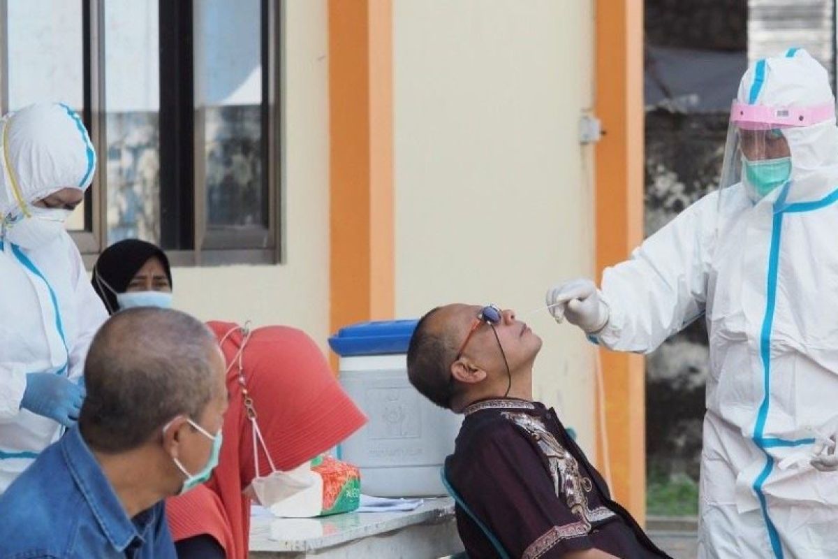 Seluruh jamaah haji Kota Madiun jalani tes PCR cegah COVID-19