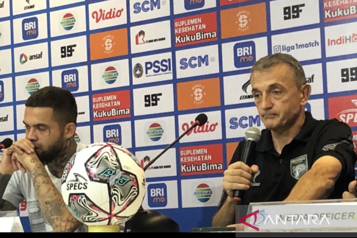 Aroma balas dendam warnai pertandingan Liga 1 Indonesia saat Borneo hadapi Arema