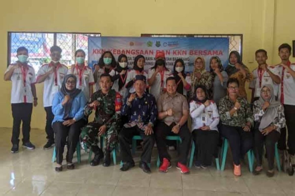 Waket DPRD Kapuas kunjungi peserta KKN Kebangsaan