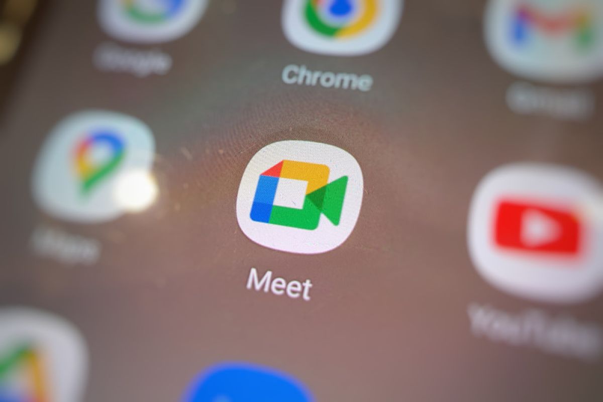 Google Meet makin mudah siarkan acara langsung di YouTube