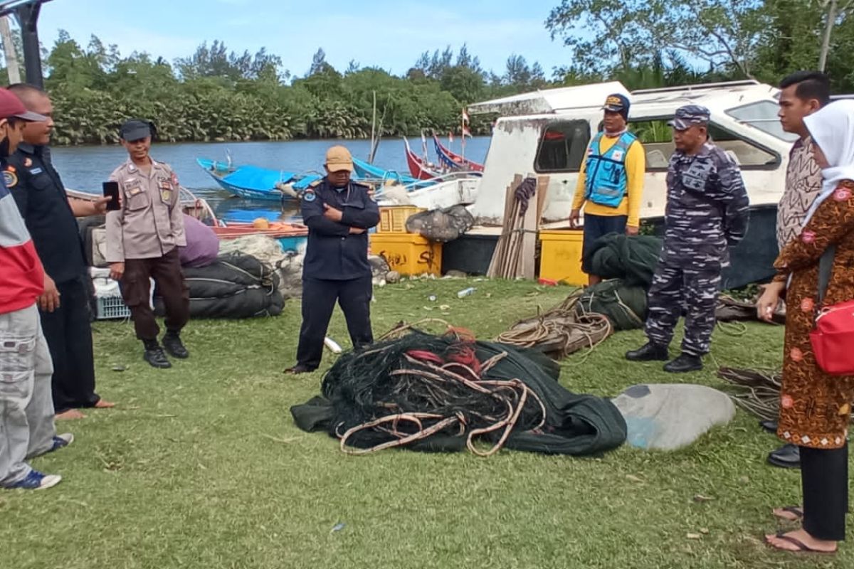 DKP Bengkulu tangkap dua kapal pukat harimau