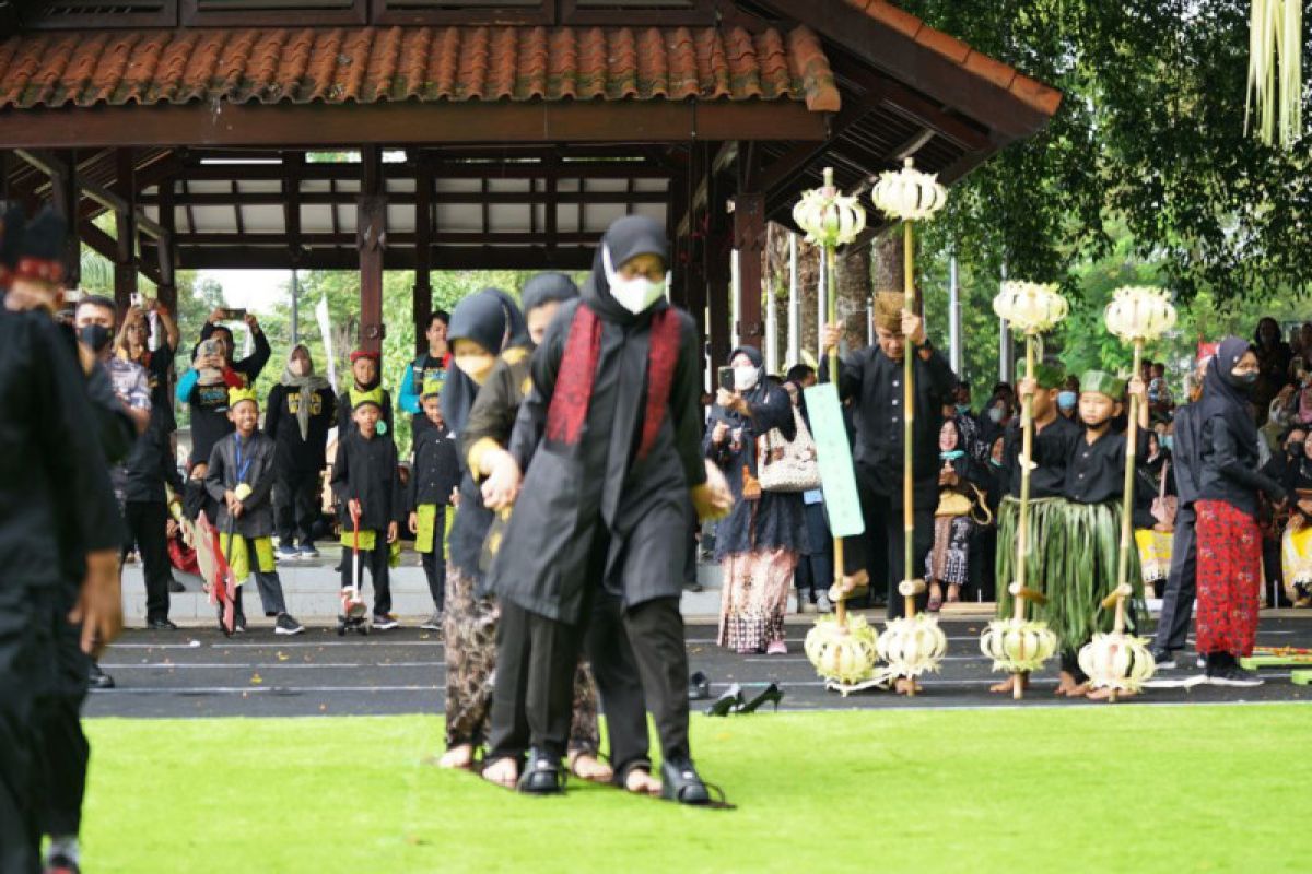 Bupati Banyuwangi ajak anak-anak beraktivitas fisik lewat Festival Permainan Tradisional