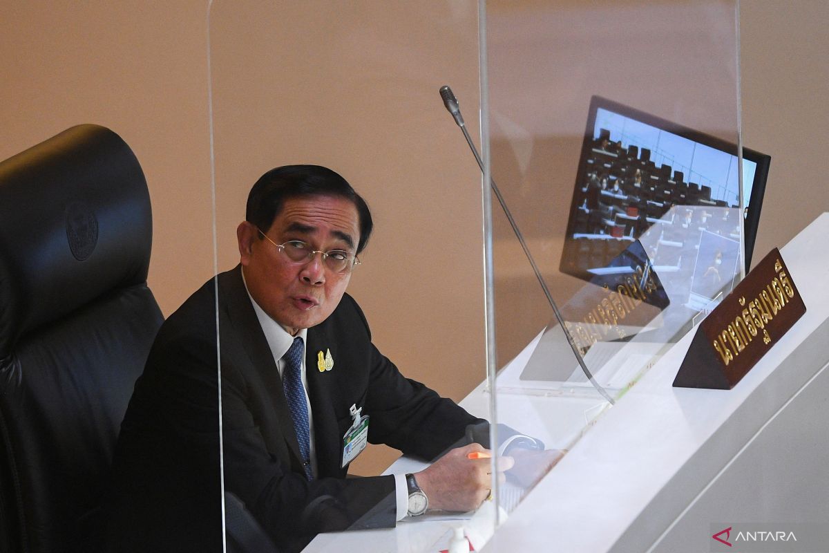 Prayuth tegaskan akan lanjutkan tugas sebagai menhan