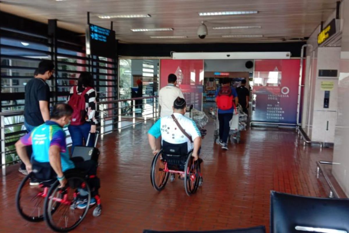 Soekarno-Hatta Airport welcomes athletes, officials of 11th APG