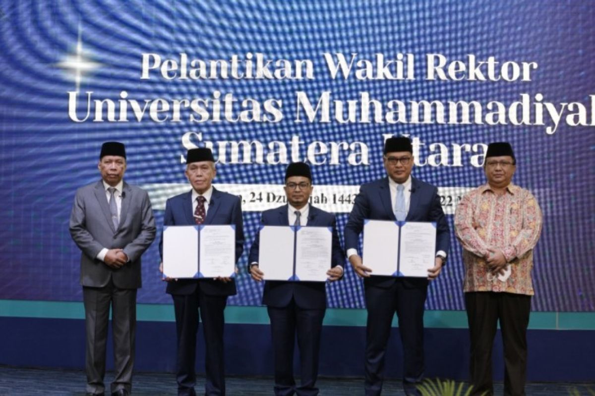 Tiga Wakil Rektor UMSU 2022-2026 dilantik