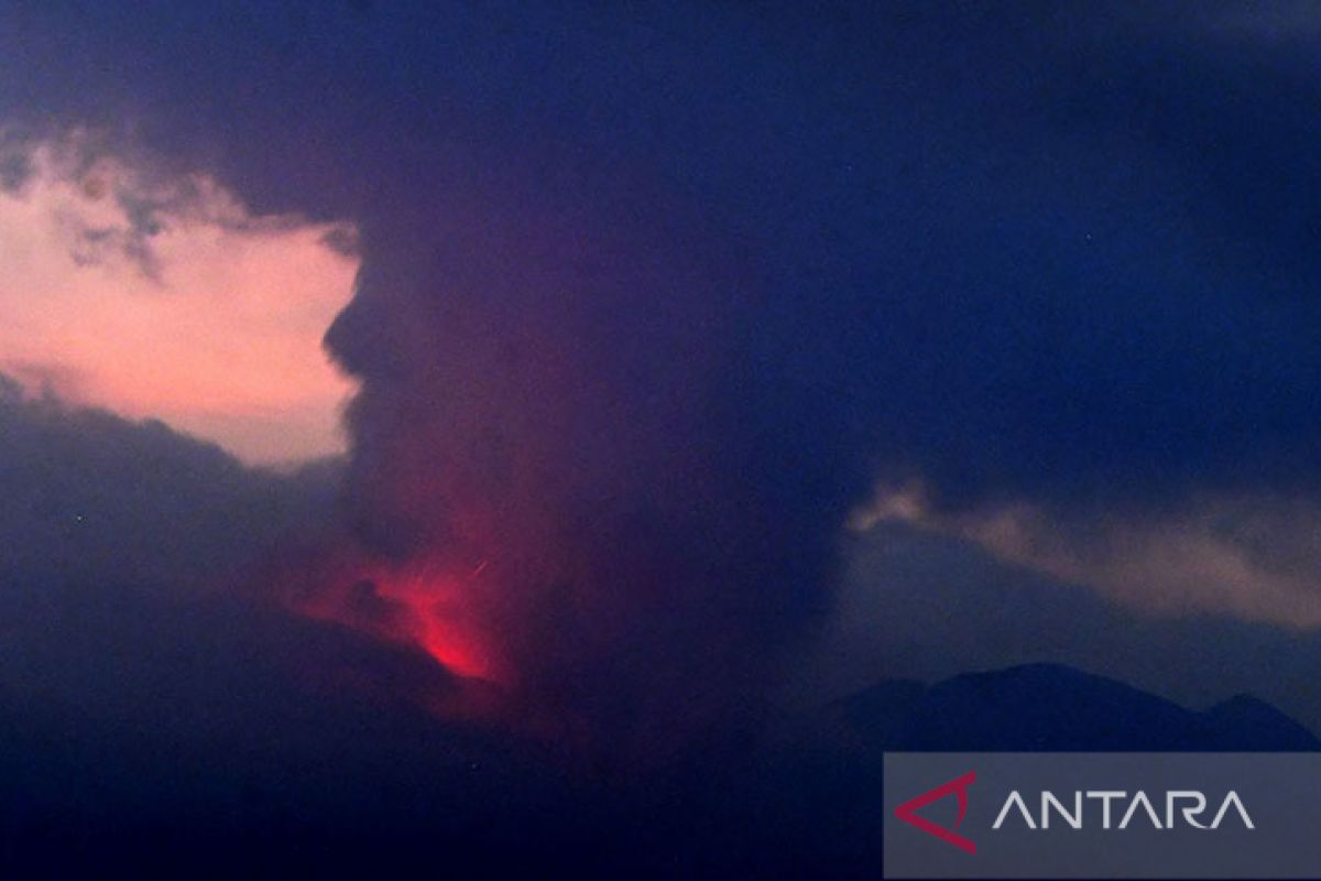 Gunung Sakurajima di Jepang dua kali erupsi