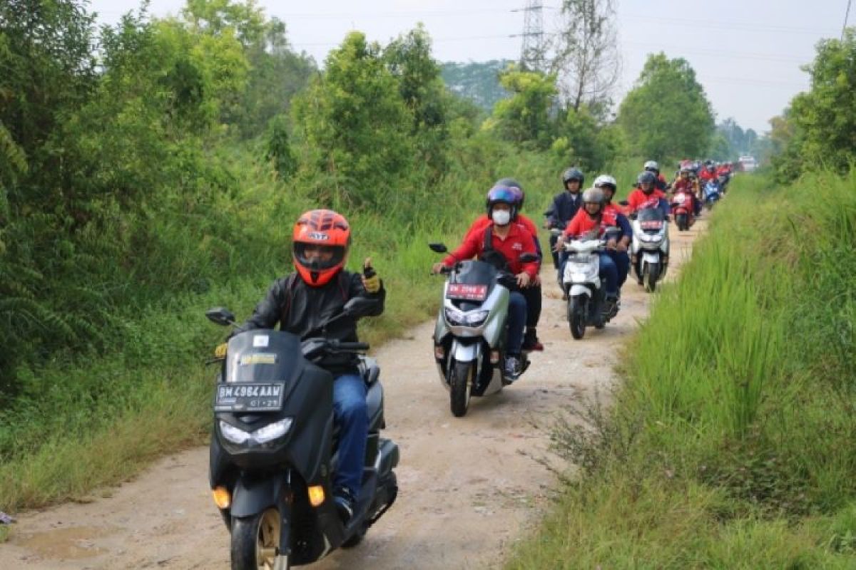 Kanwil Kemenkumham Riau salurkan bansos dengan 45 unit motor untuk panti asuhan