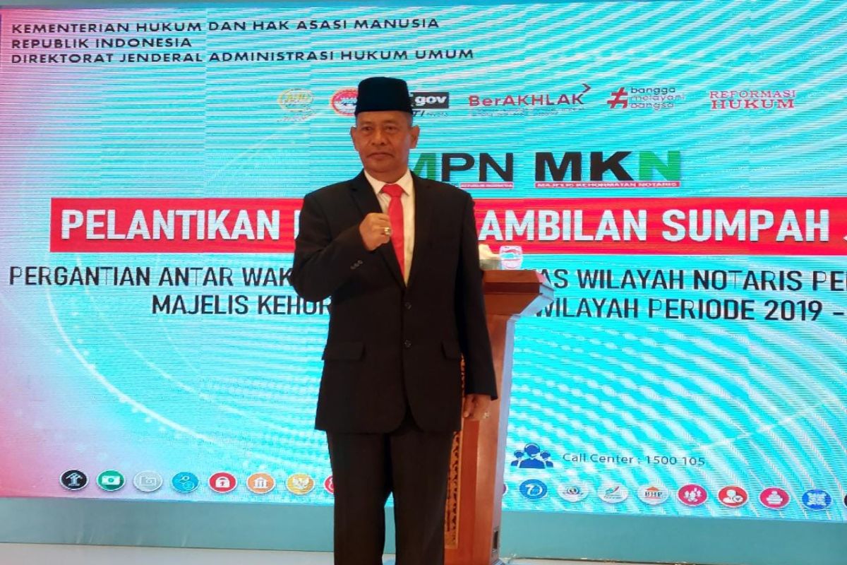 Jahari Sitepu dilantik menjadi Majelis Kehormatan Notaris Riau