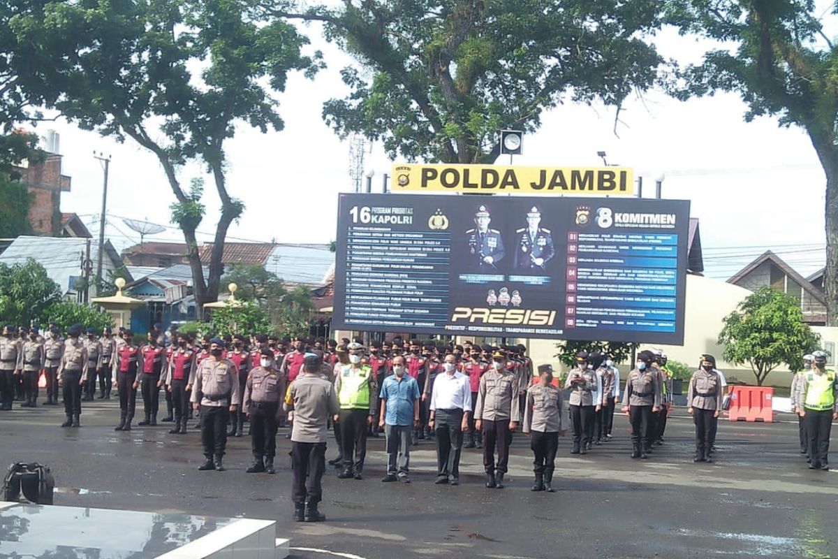 Polda Jambi kerahkan 330 personil untuk pengamanan autopsi jenazah Brigadir Yosua