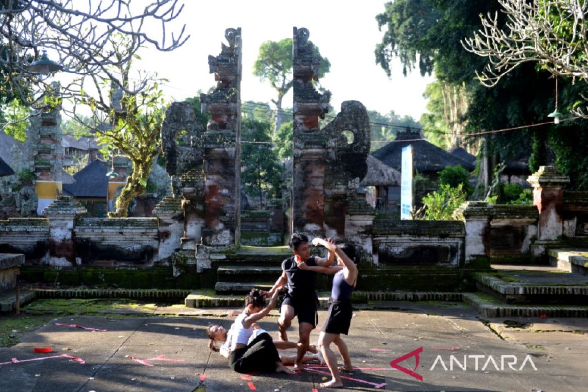 18 koreografer muda tuntaskan program Temu Seni Tari di Bali