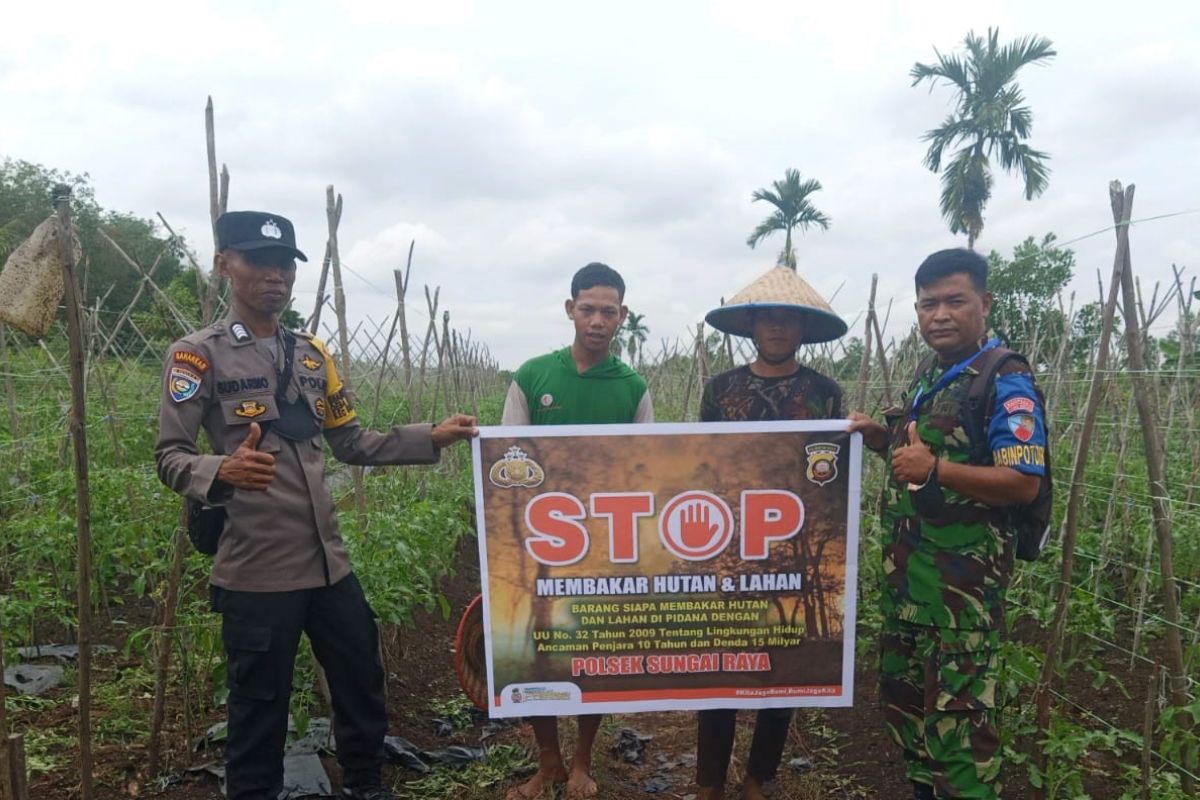 Polsek Sungai Raya intensifkan patroli antisipasi karhutla