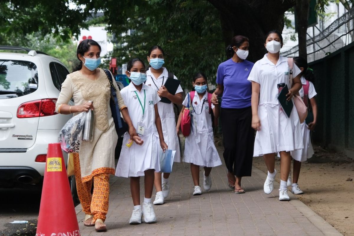 Sri Lanka buka sekolah setelah tutup akibat kelangkaan bahan bakar