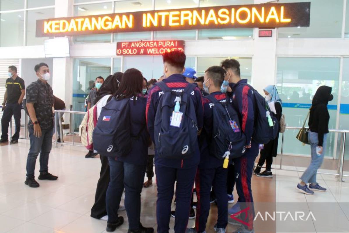 1,279 APG participants arrive at Adi Soemarmo Airport