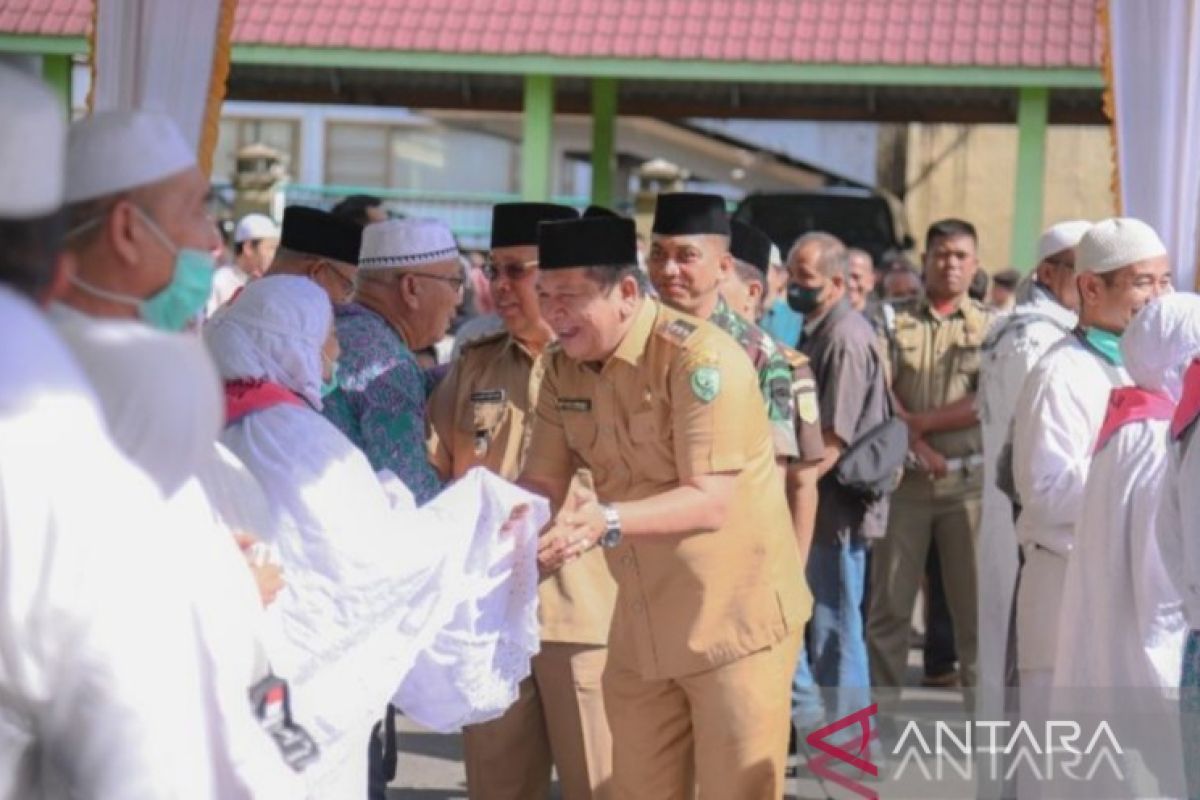 Jamaah Haji Padang  Sidempuan tiba di kampung halaman