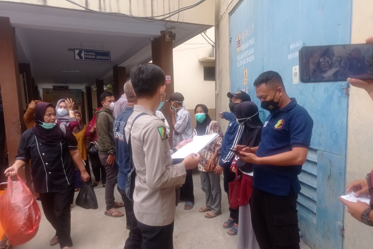 Menyusul kereta tabrak odong odong, warga Cibetik Kota Serang berharap palang pintu Silebu dijaga